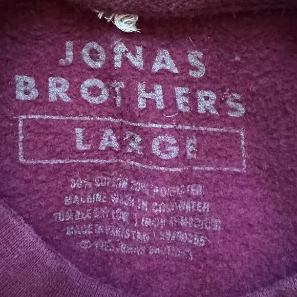 jonas brothers burgundy crewneck sweatshirt sz L pullover casual comfy preppy - Picture 3 of 8